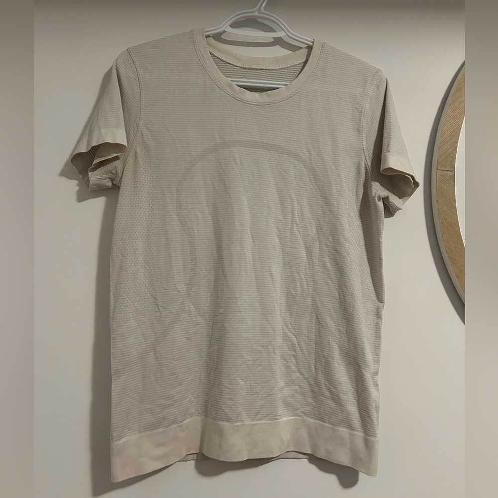 Lululemon Swiftly Relaxed T-Shirt Size 8